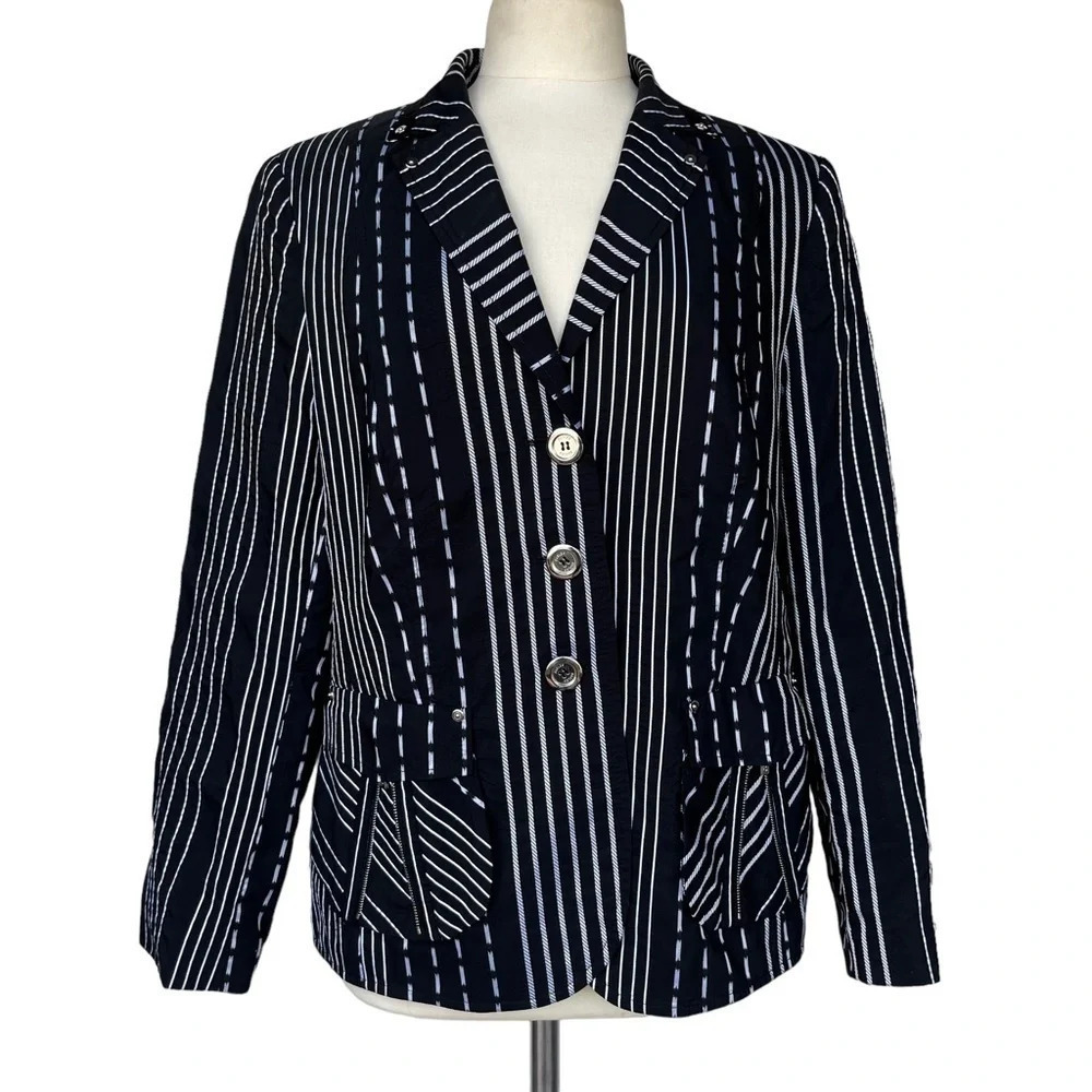 BASLER SPORT Blazer Size 44 US 14 Black White Striped Pocket Long Sleeve Jacket